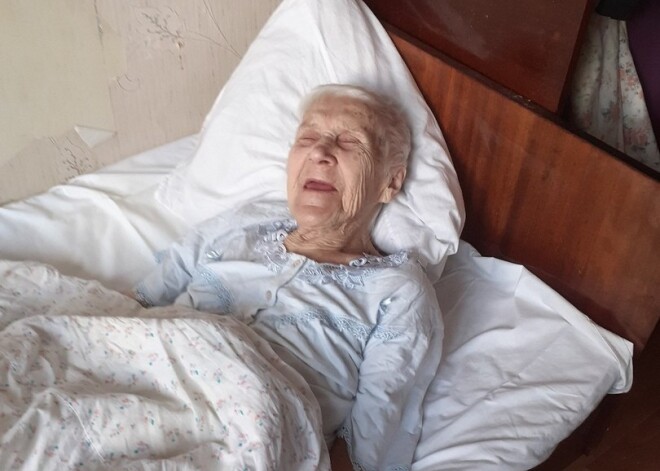 Мигранты поселились в квартире 93-летней женщины и поили ее уксусом ради денег