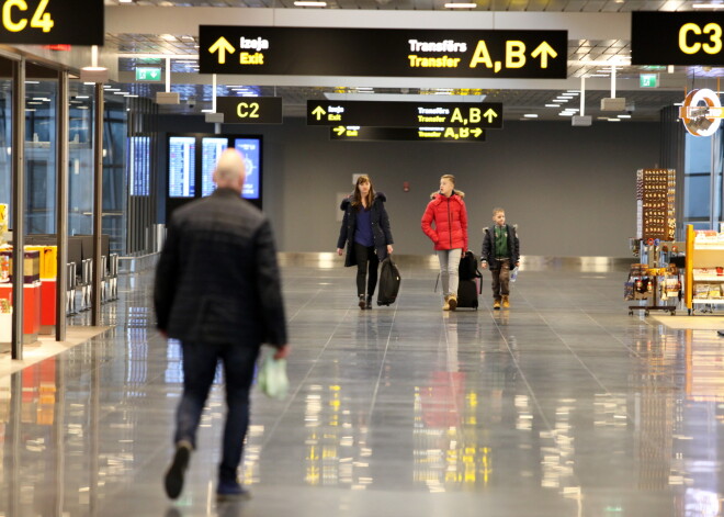 Vīrietis, kuram koronavīrusu atklāja Igaunijā, Rīgā pirms tam ieradies ar avioreisu