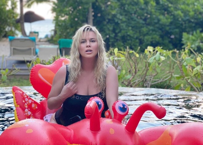 В преддверии 40-летия Анна Семенович заявила, что "созрела" для того, чтобы выйти замуж и родить детей