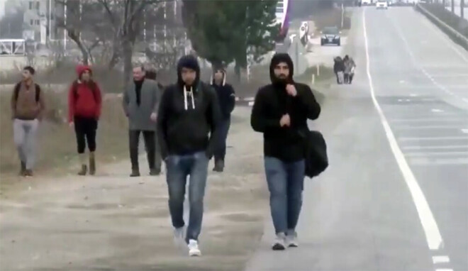 Teju 300 imigranti ieradušies Edirnes provincē pie robežas ar Grieķiju, lai nokļūtu Eiropā.