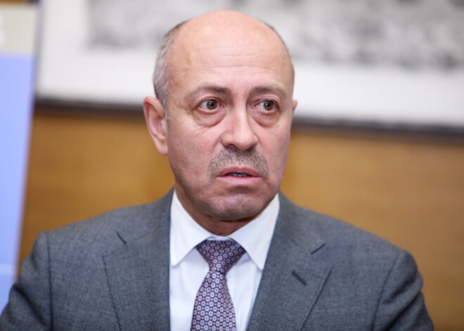 Burovs: "Gods kalpot Rīgai" jāpierāda, ka tā nav satelītpartija