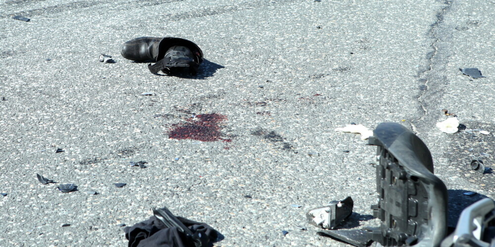 Netālu no Cēsīm avārijā gājis bojā motociklists