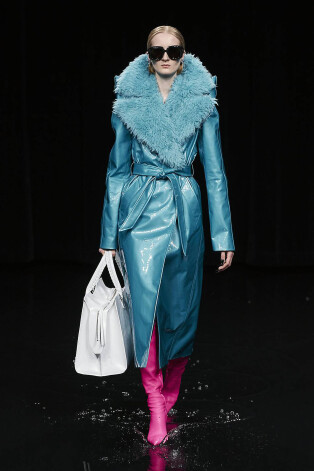 "Balenciaga" rudens/ziema 2020 sieviešu mode. Parīzes modes nedēļa
