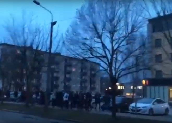 VIDEO: vēl viens asiņains kautiņš Bauskā. Šoreiz vietējie jaunieši villojas ar iecavniekiem