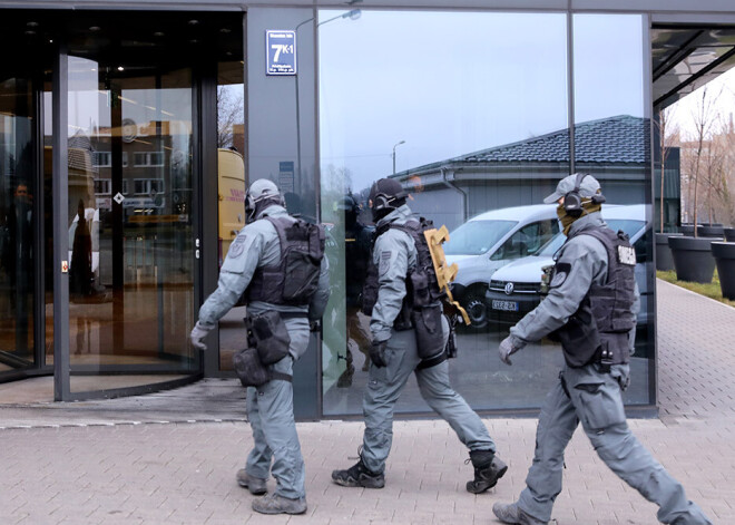 Polija "ABLV Bank" 50 miljonu lietā vainoto Ivanovu neizdos Baltkrievijai