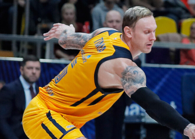 Timma Kauņā zaudējumā pret "Žalgiri" gūst 20 punktus