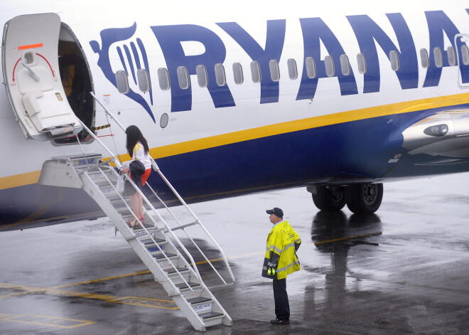 Lūdz atsaukties konkrētus "Ryanair" reisa Bergamo-Rīga pasažierus