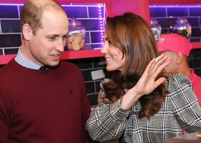 Редкий кадр: Герцогиня Кэтрин и принц Уильям продемонстрировали нежные чувства на публике