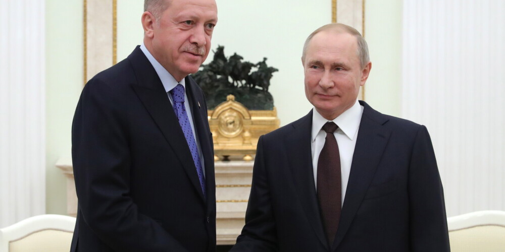 Krievija un Turcija vienojas par pamieru Sīrijā