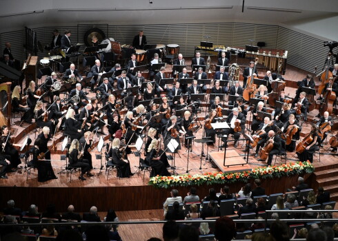 Liepājas Simfoniskais orķestris laiž klajā latviešu sieviešu komponistu ierakstu "The Glittering Wind" jeb "Vēja mirdzums"
