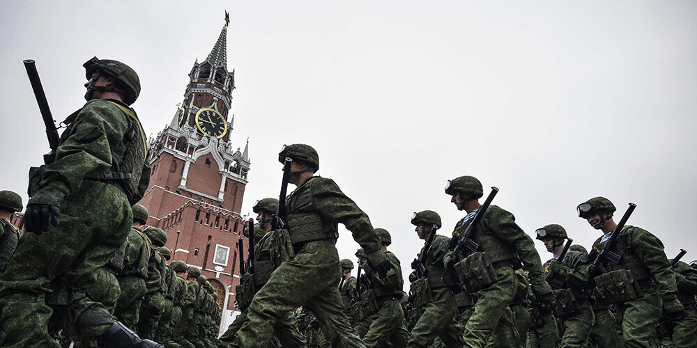 Kremlis paziņo, ka Tramps 9.maija svinības Maskavā neapmeklēs