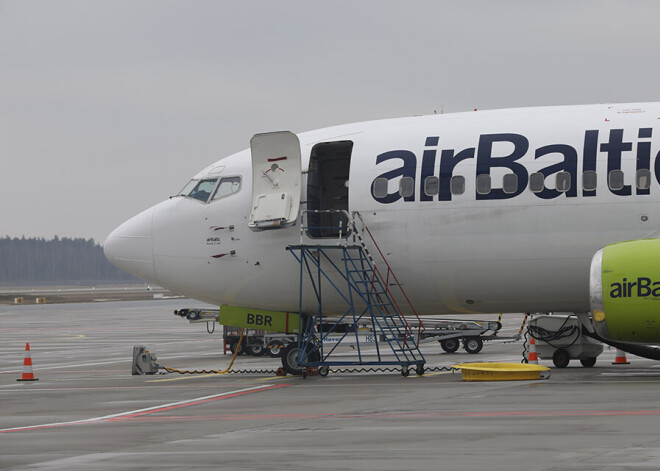 "airBaltic" uz laiku samazinās darbinieku skaitu par 250 cilvēkiem