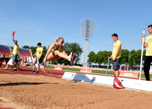 Vieglatlētikas sacensības Daugavas stadionā.