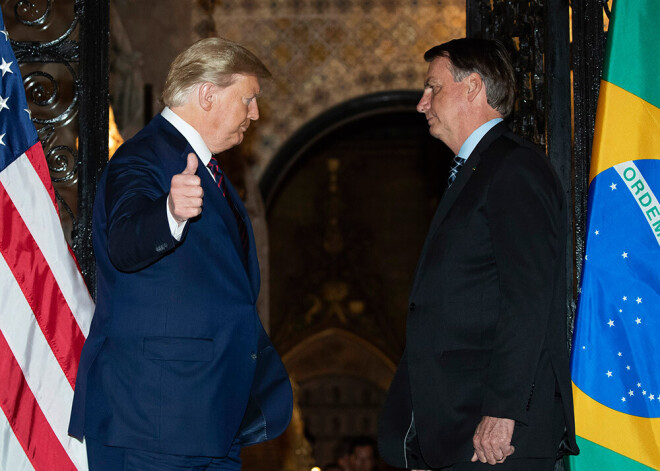 Brazīlijas prezidents Žairs Bolsonaru Floridā tiekas ar ASV prezidentu Donaldu Trampu.