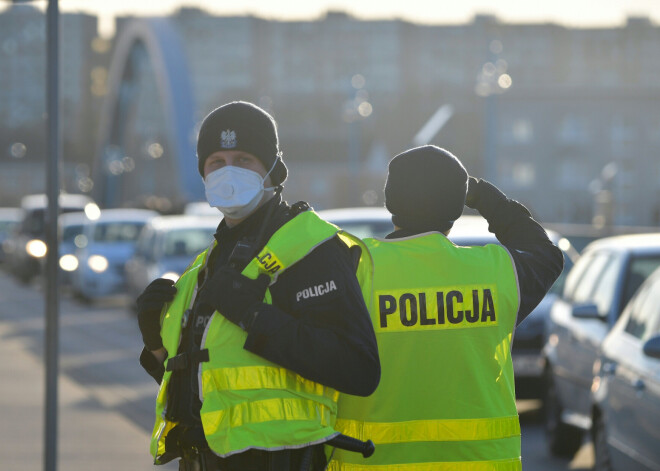 Patiesība par atgriešanos mājās: trīs Latvijas studentes jau tagad ir teju ieslodzītas Polijā