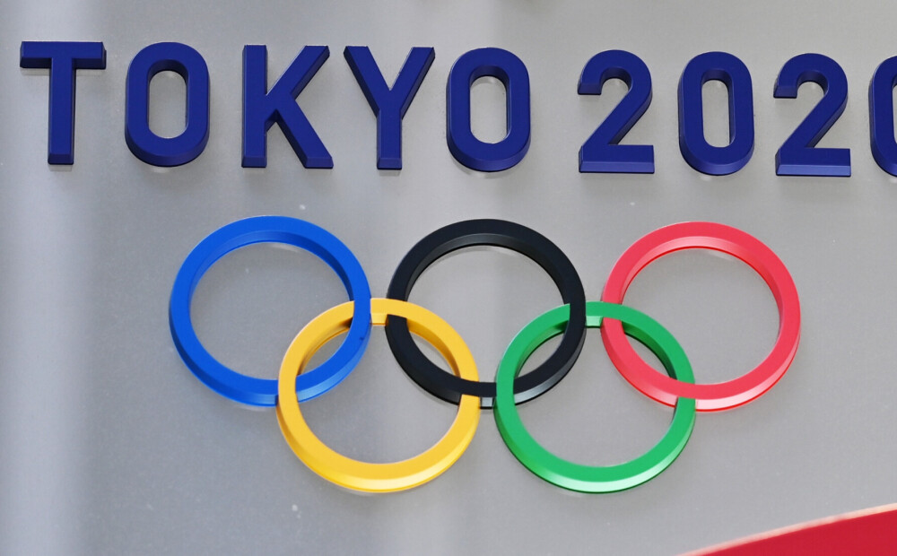 Olimpiskās lāpas nodošana Tokijai notiks bez skatītājiem