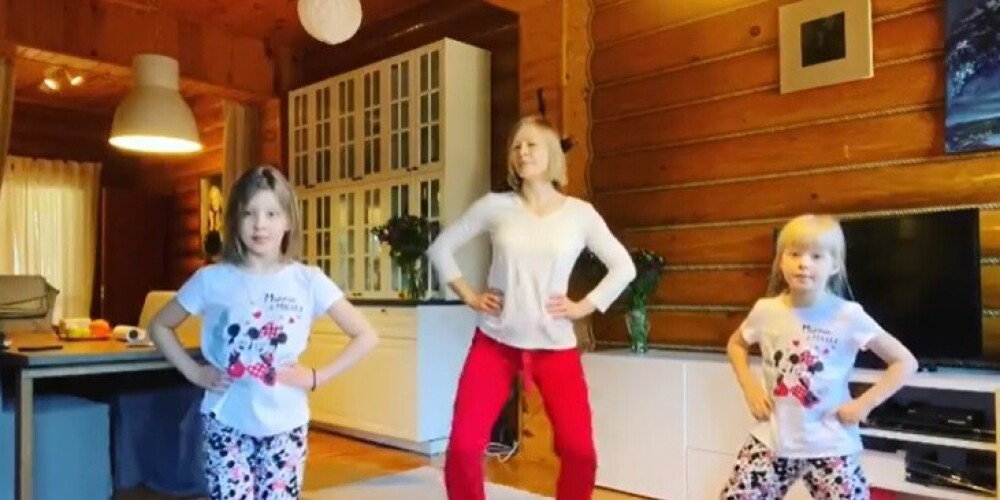 На карантине: Юлия Пересильд зажигательно станцевала с дочерьми под песню Little Big для "Евровидения"