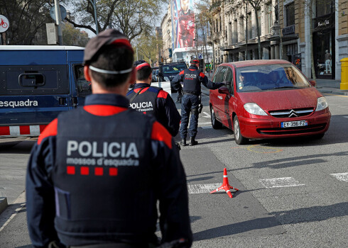 Spānijas policisti.