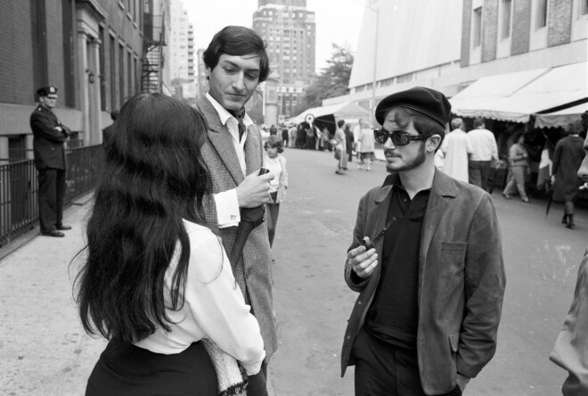 Битник на улице Нью-Йорка, 1964