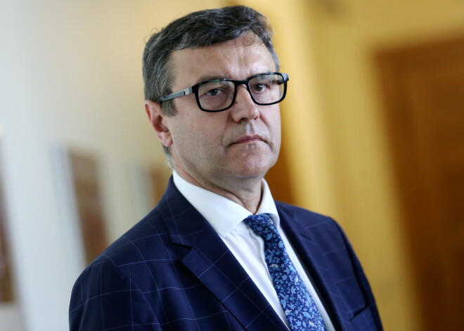 Министр: пособия по простою могут получить до 150 000 работников