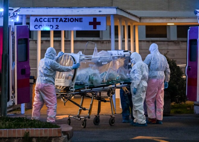 Ar divu nedēļu karantīnu Covid-19 pārciešanai var nepietikt