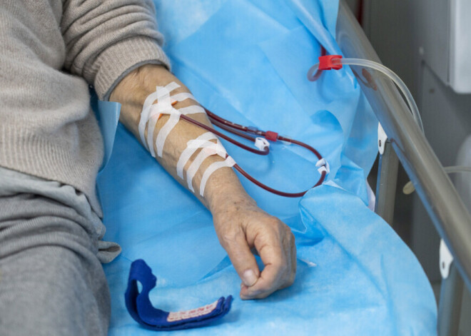 «Как нож в горле»: переболевшая коронавирусом врач рассказала о его симптомах