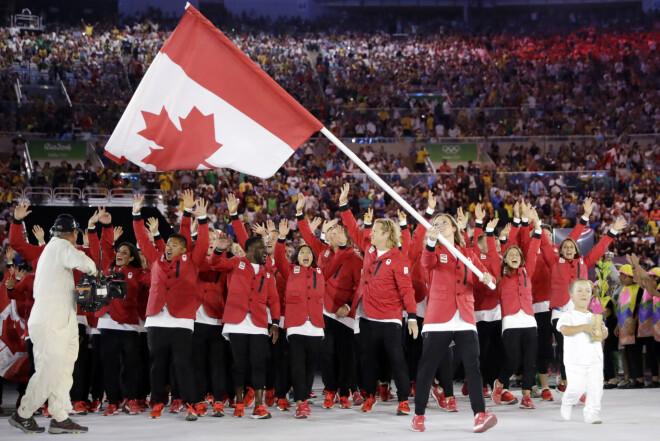 Kanādas sportisti Riodežaneiro olimpisko spēļu atklāšanas ceremonijā.