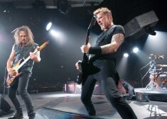 "Metallica" saviem mājās sēdošajiem faniem piedāvā internetā par velti lūkot grupas labākos koncertus