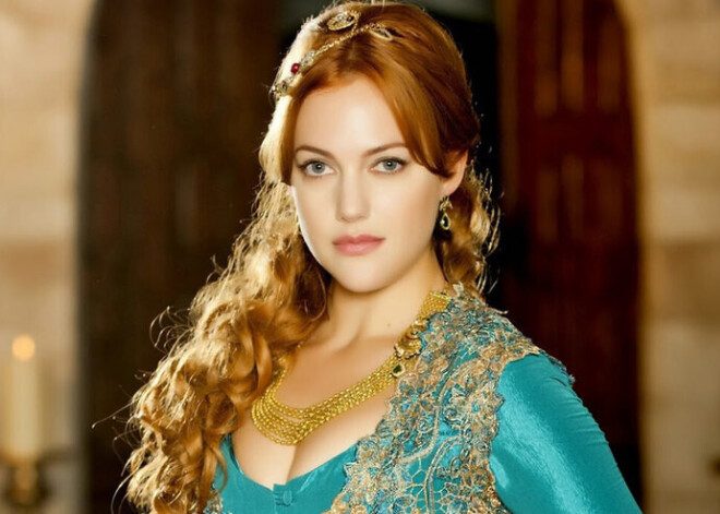 Мерьем Узерли объяснила побег из «Великолепного века»