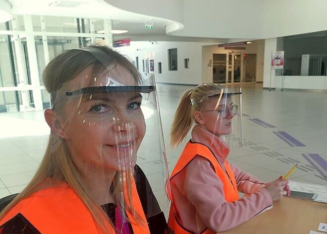 Mediķi saņēmuši pirmās ar 3D printeri izgatavotās aizsargmaskas