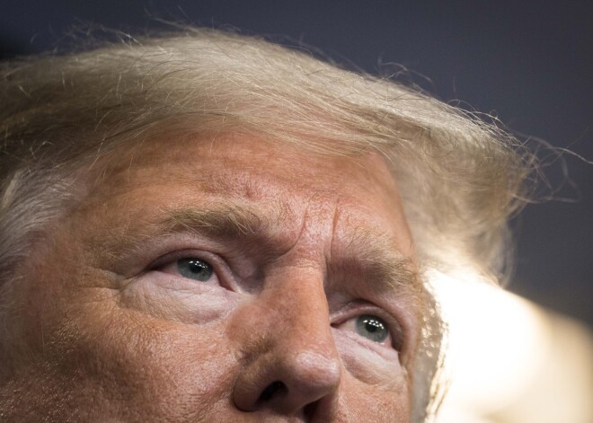 Tramps rosina ASV sadalīt zonās pēc Covid-19 riska pakāpes