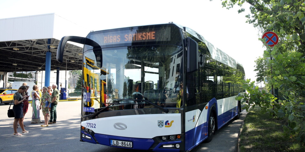Rīgas satiksme призывает пользоваться общественным транспортом только если нет другой возможности