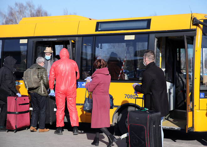 No ārzemēm atbraukušajiem tautiešiem aizliegts uzņemt viesus, ciemoties un pārvietoties ar sabiedrisko transportu