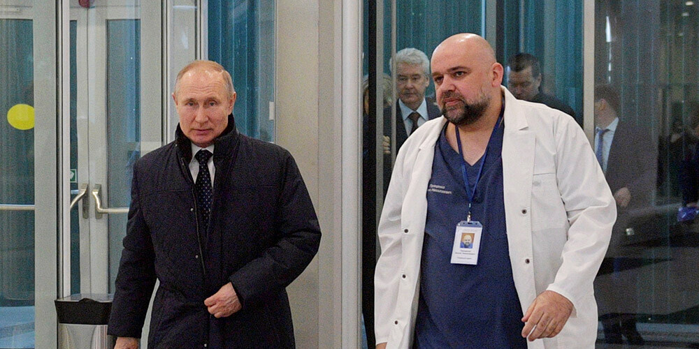Putins pēc tikšanās ar inficēto ārstu iekārtojies prezidenta rezidencē un strādās attālināti