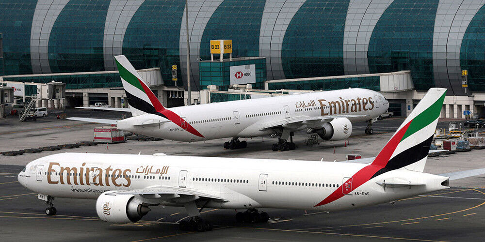 "Emirates" atjaunos ierobežotu skaitu pasažieru lidojumu