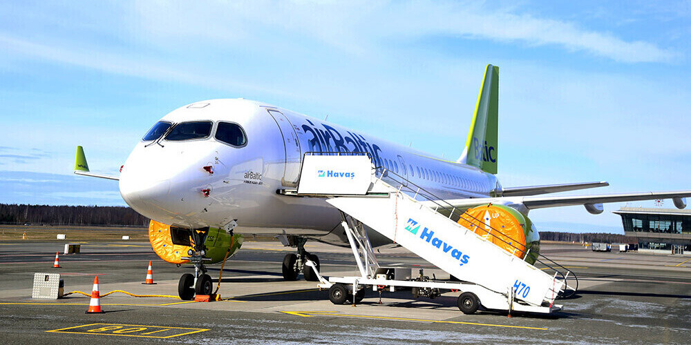 airBaltic отменит до конца октября почти 50% рейсов