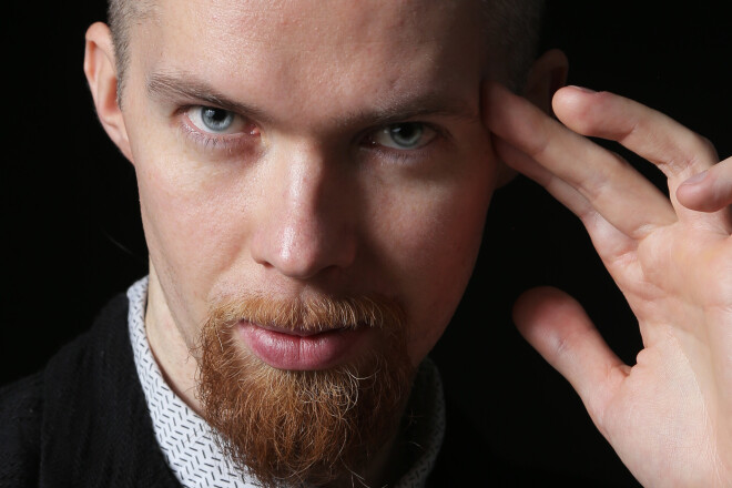 Burvju mākslinieks Valdemārs Weiss.