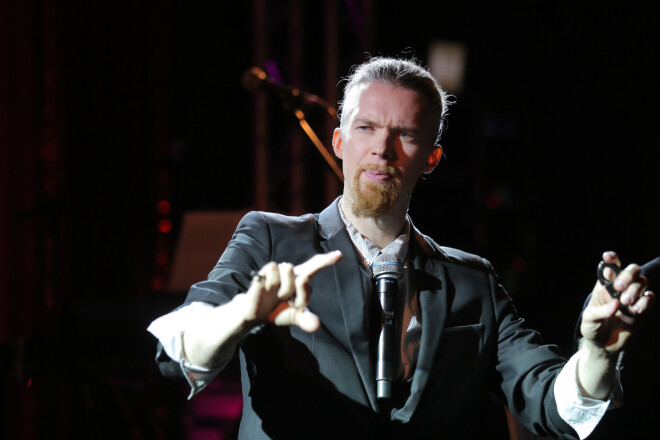 Burvju mākslinieks Valdemārs Weiss.