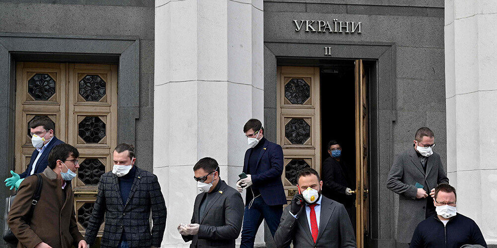 Ukrainas politiķi inficējušies ar koronavīrusu Francijas slēpošanas kūrortā