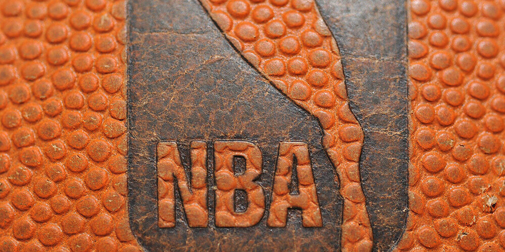 NBA un NBPA risina sarunas par spēlētāju algu samazināšanu