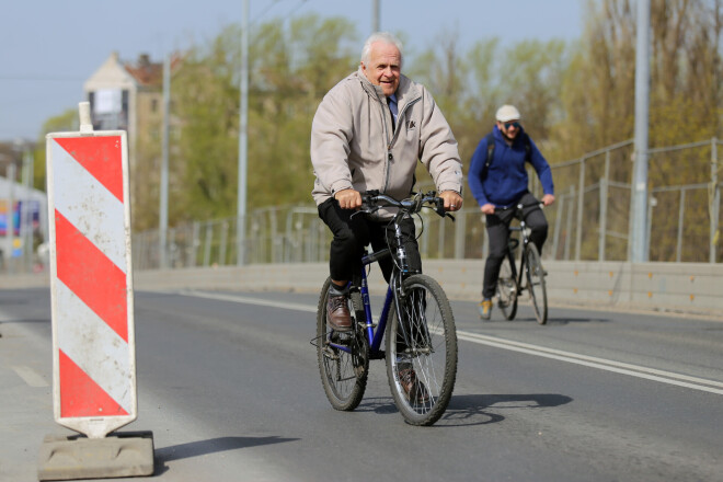 Velobraukšana ir ieteicama fiziskā aktivitāte ikvienā vecumā.