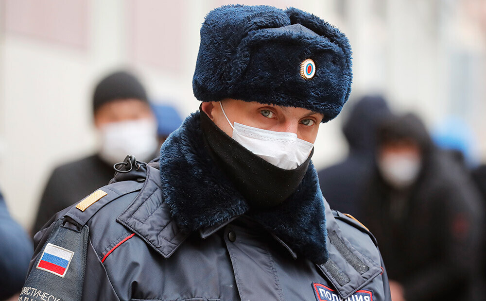 Čehija pieprasa pastiprināt apsardzi savai vēstniecībai Maskavā