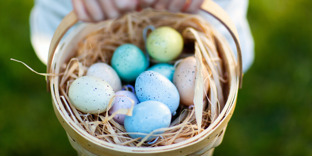Ar ko krāsot Lieldienu olas, lai tās būtu stipras un krāšņas?