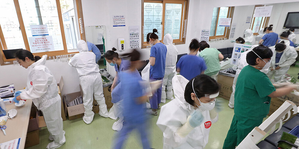 Dienvidkorejā reģistrēts lēnākais jaunu koronavīrusa gadījumu pieaugums 7 nedēļu laikā