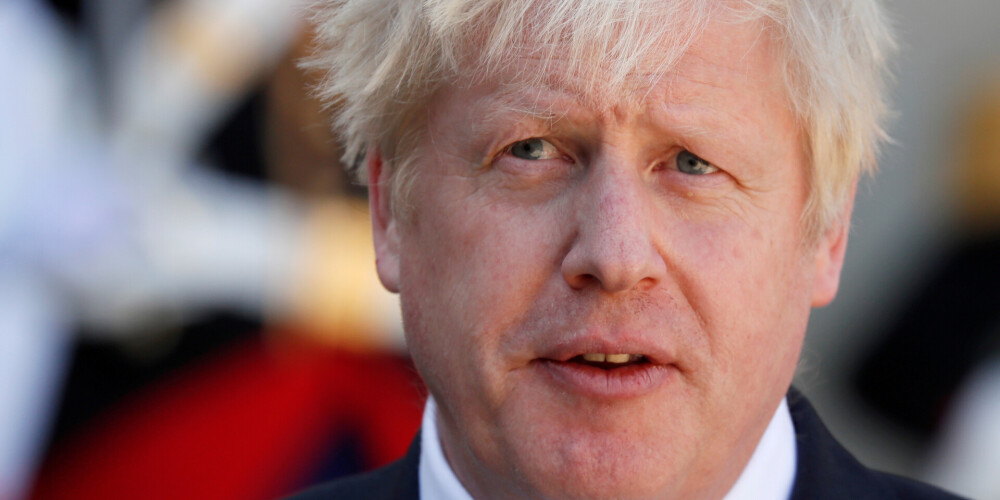 Lielbritānijas premjerministrs Džonsons atstājis intensīvās terapijas nodaļu