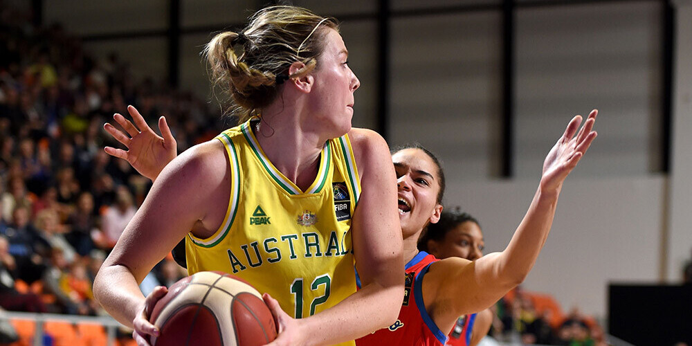 Latviešu izcelsmes austrāliete  paraksta līgumu ar WNBA klubu "Mercury"