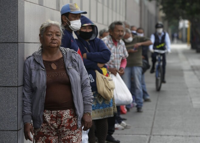 Peru atceļ prasību, kas vīriešiem un sievietēm mājas ļauj pamest atšķirīgās nedēļas dienās