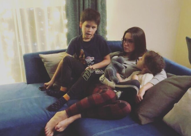 "Я не враг для Павла": Агата Муцениеце вышла на связь с поклонниками после обвинений Прилучного в побоях