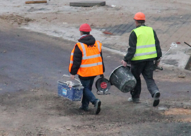 Aprīlī līdz šim bez darba palikuši vismaz 5510 cilvēki