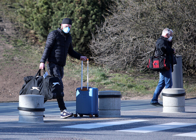 No 280 vakar atbraukušajiem repatriantiem tikai pārdesmit tikuši veikti Covid-19 testi